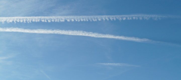 Info ou infox: “Les contrails ont un impact majeur sur le climat”